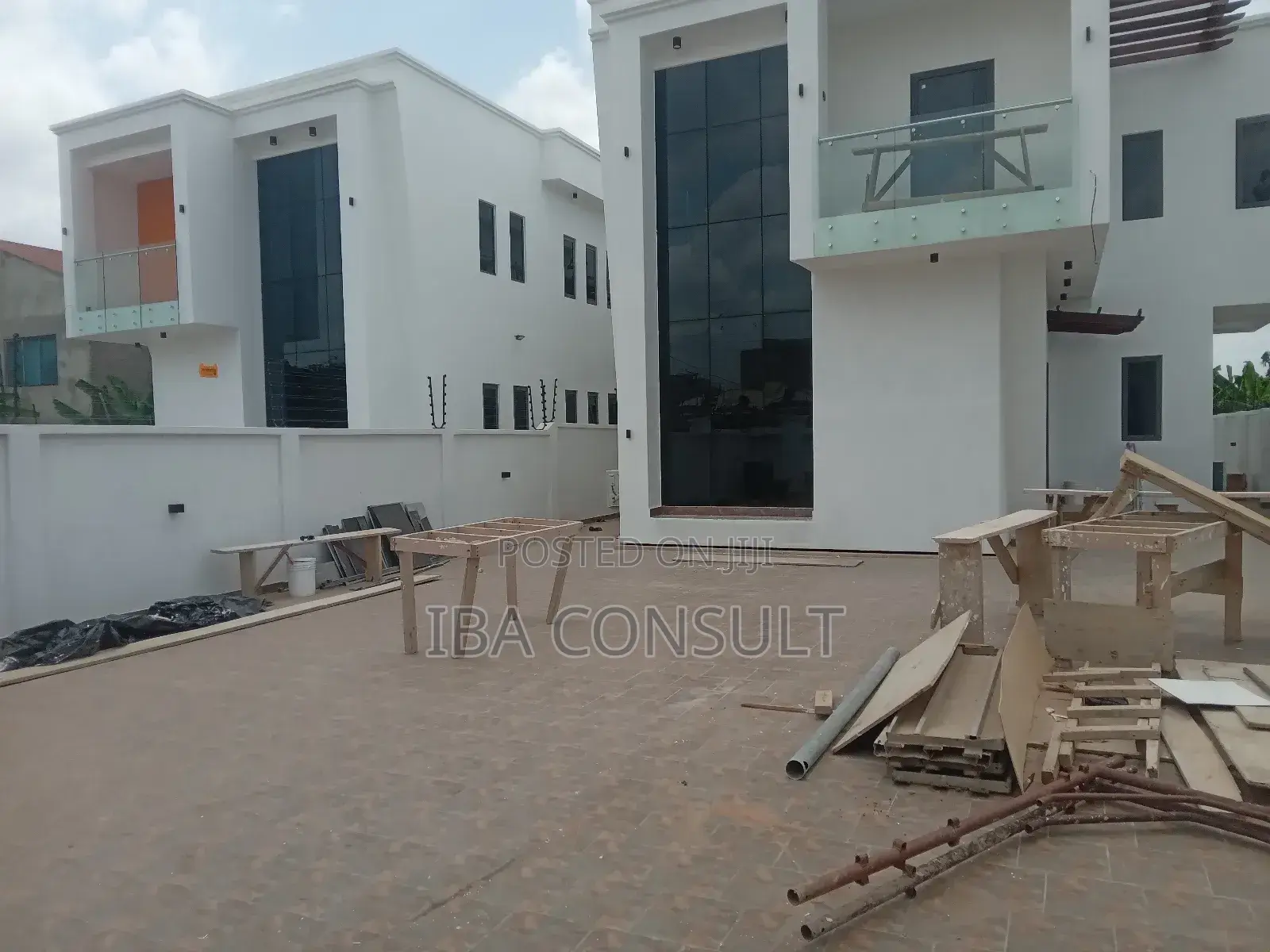 4 Bedrooms House for Sale at Pantang Oyarifa Road.