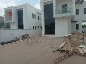 4 Bedrooms House for Sale at Pantang Oyarifa Road.