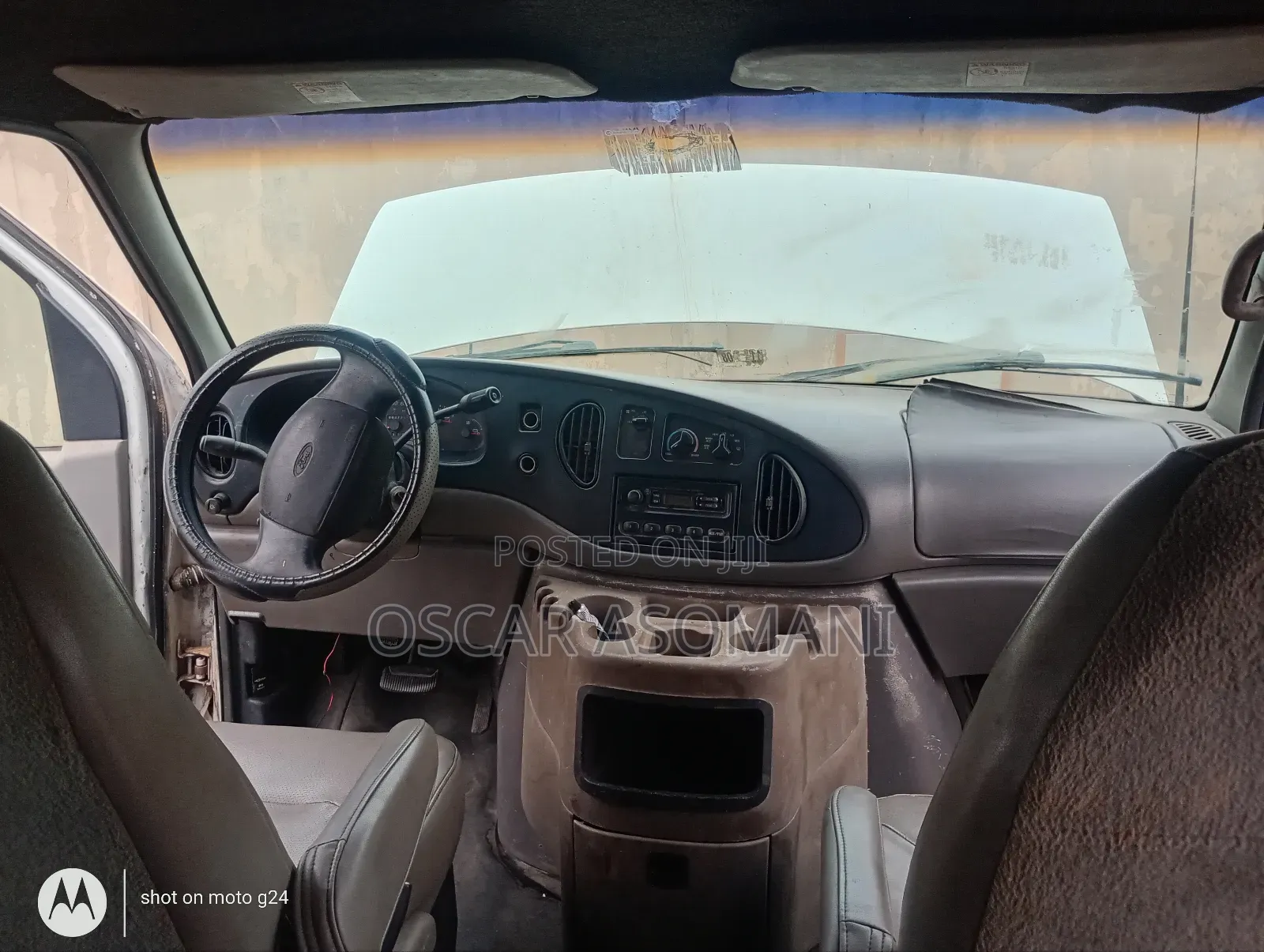 Ford E250 2002 White