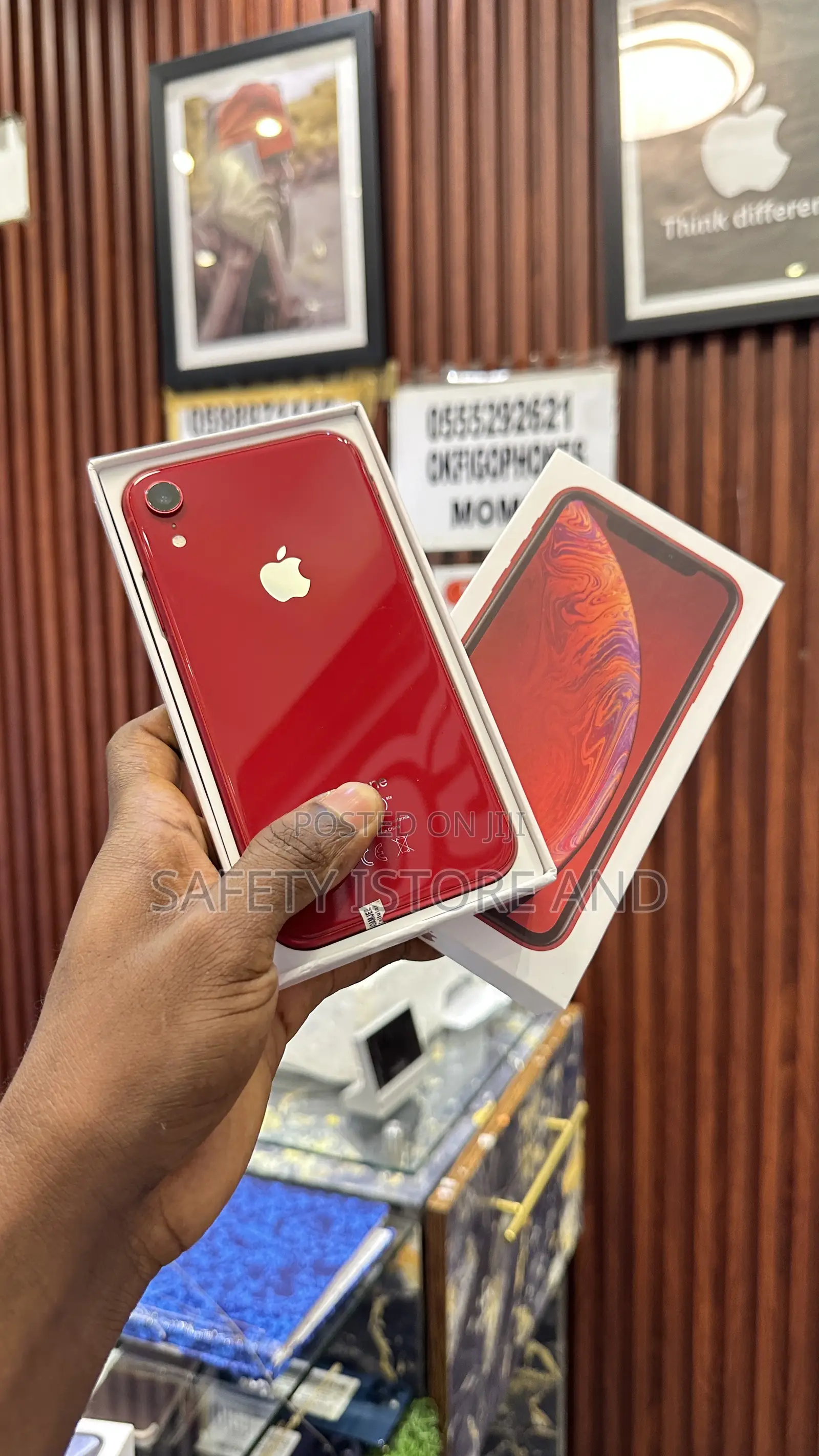 New Apple iPhone XR 128 GB Red