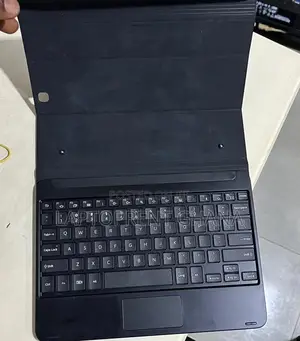 Universal Tablet Case With Bluetooth Keyboard
