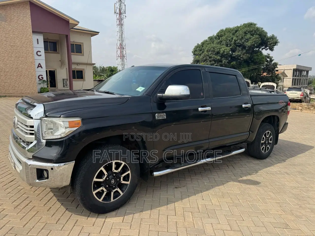 Toyota Tundra 1794 4dr CrewMax 4WD SB (5.7L 8cyl 6A) 2015 Black