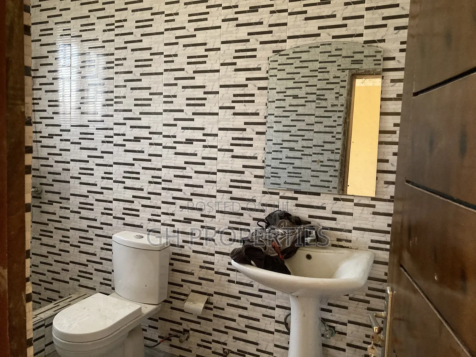 3bdrm Apartment in Sokoban Wood Village, Kumasi Metropolitan for rent