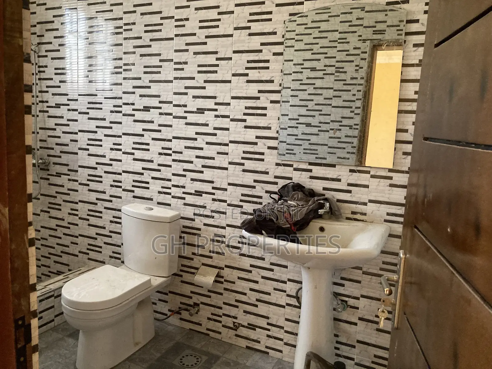 3bdrm Apartment in Sokoban Wood Village, Kumasi Metropolitan for rent