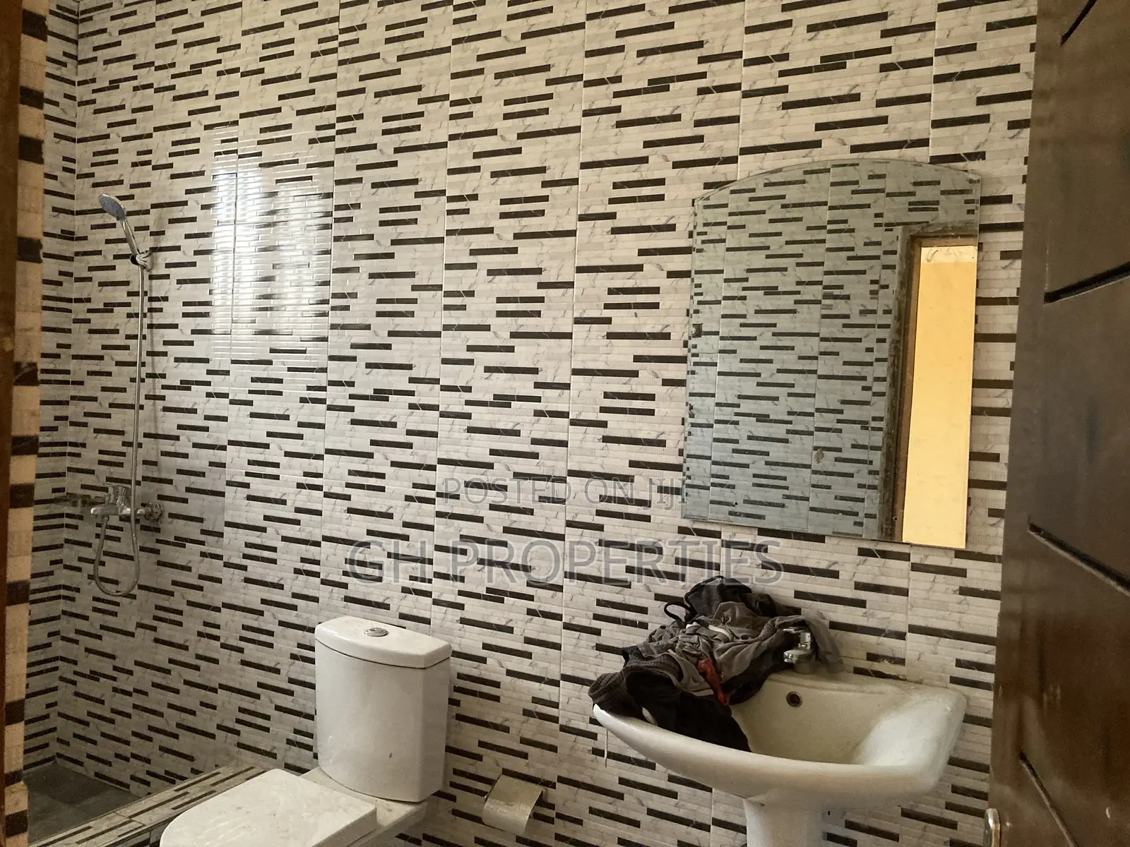 3bdrm Apartment in Sokoban Wood Village, Kumasi Metropolitan for rent