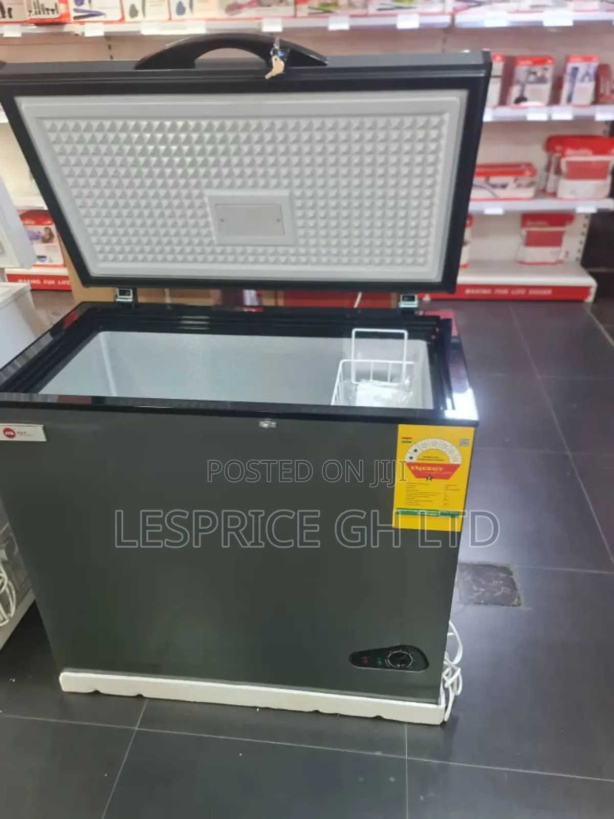 H a 200l - Chest Freezer, Energy Saver!