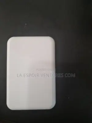 Cordless iPhone Power Bank