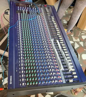 Martins Audio and Kara Line Array Speaker Set With Rack