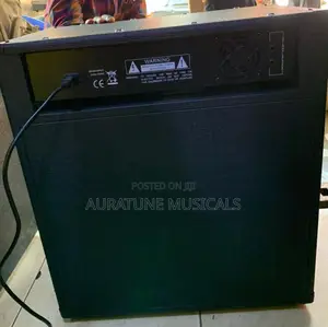 Marshall Ba 400 Bass Combo Amplifier.