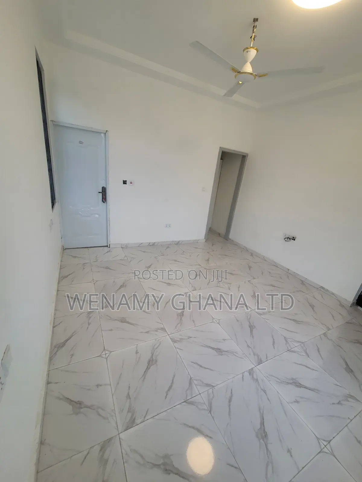 2bdrm Apartment in Communiy 25, Tema Metropolitan for rent