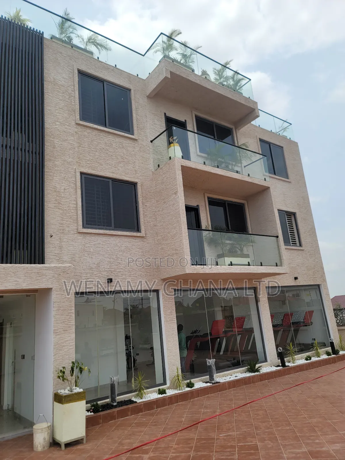 2bdrm Apartment in Cimmunity 25, Tema Metropolitan for rent