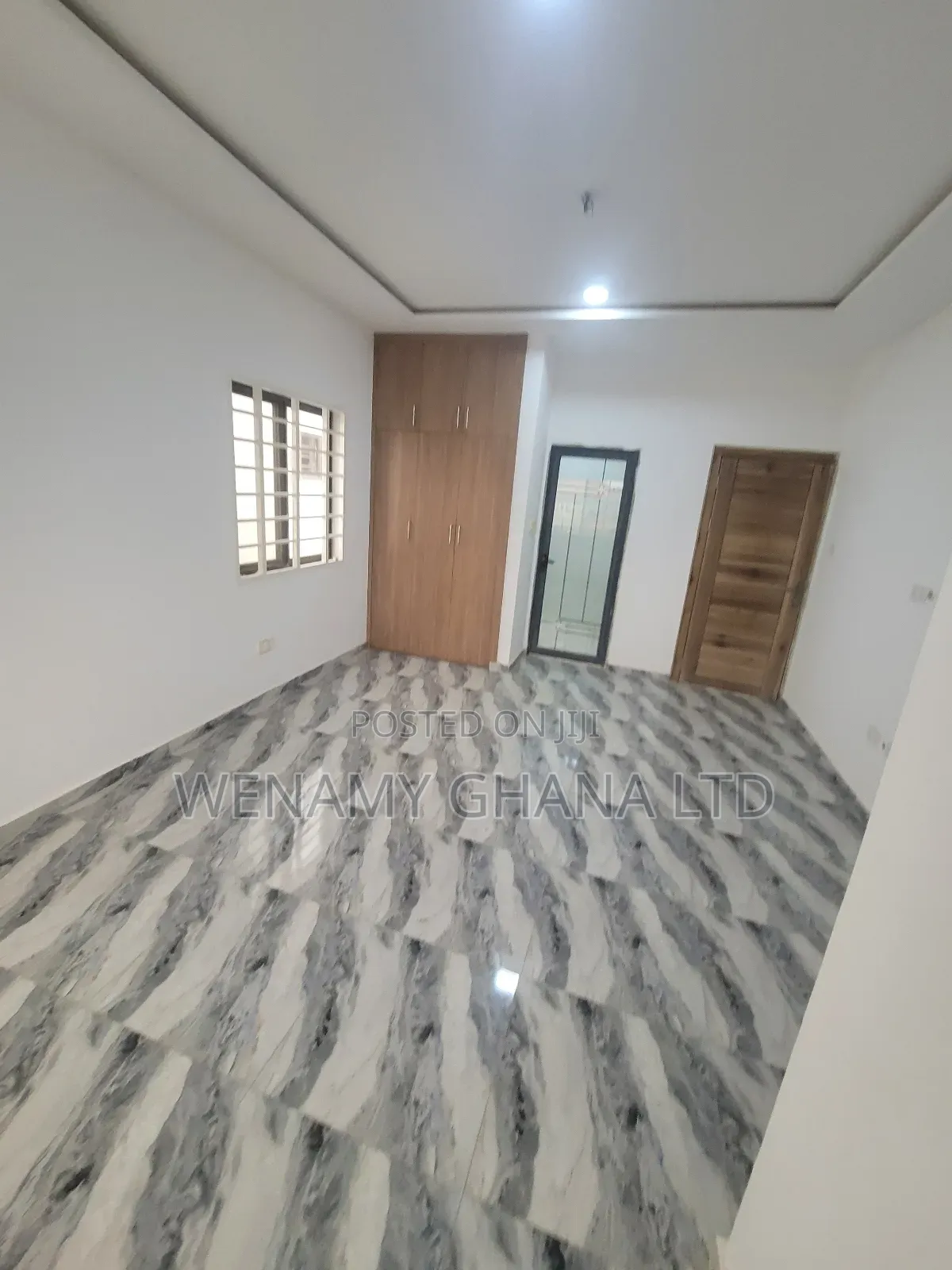 2bdrm Townhouse/Terrace in Community 25, Tema Metropolitan for sale