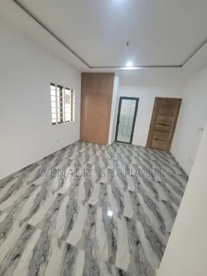 2bdrm Townhouse/Terrace in Community 25, Tema Metropolitan for sale