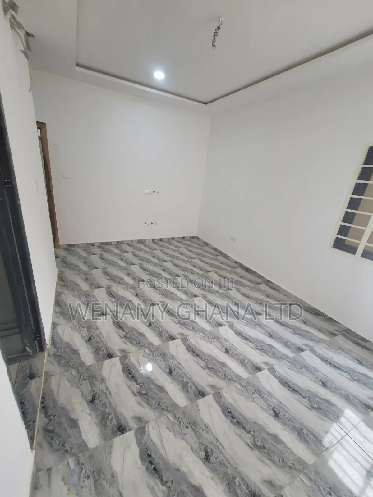 2bdrm Townhouse/Terrace in Community 25, Tema Metropolitan for sale