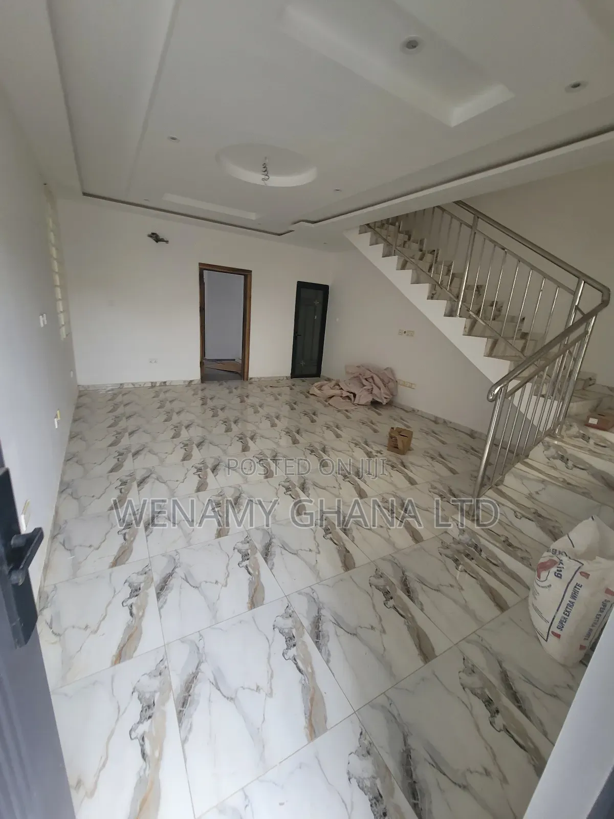 2bdrm Townhouse/Terrace in Community 25, Tema Metropolitan for sale