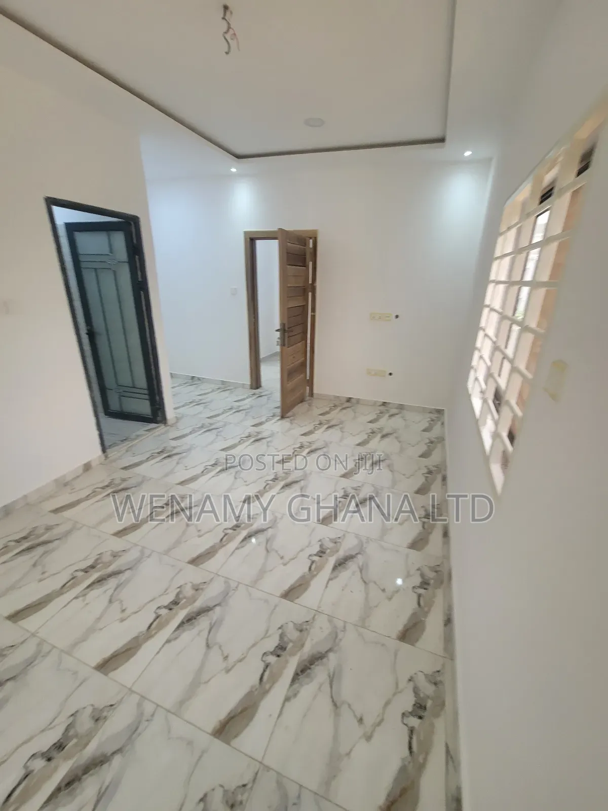 2bdrm Townhouse/Terrace in Community 25, Tema Metropolitan for sale