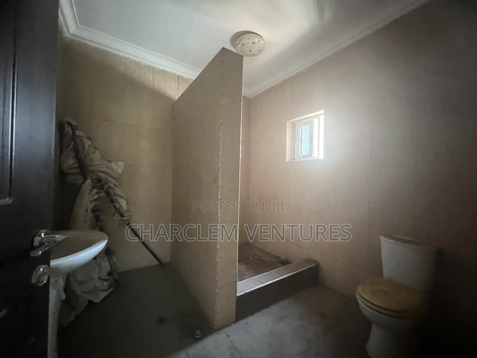 8bdrm House in Charclem Ventures, East Legon for rent