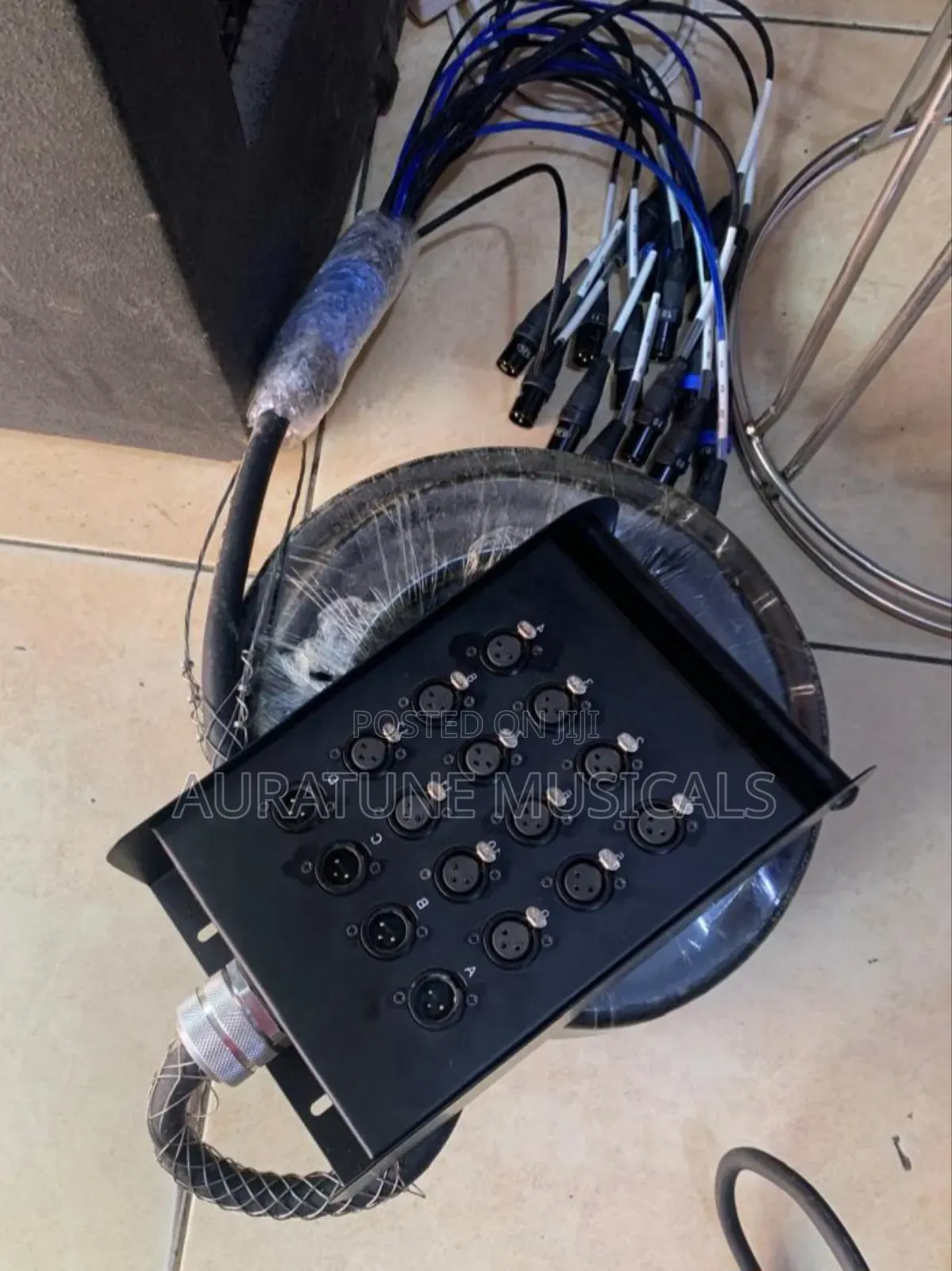 16channel Audiolink (12sends and 4returns)