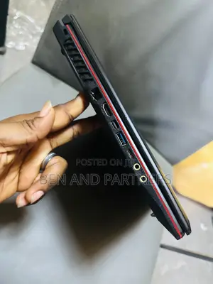 Laptop MSI GL63 8RC 16GB Intel Core i7 HDD+SSD 128GB