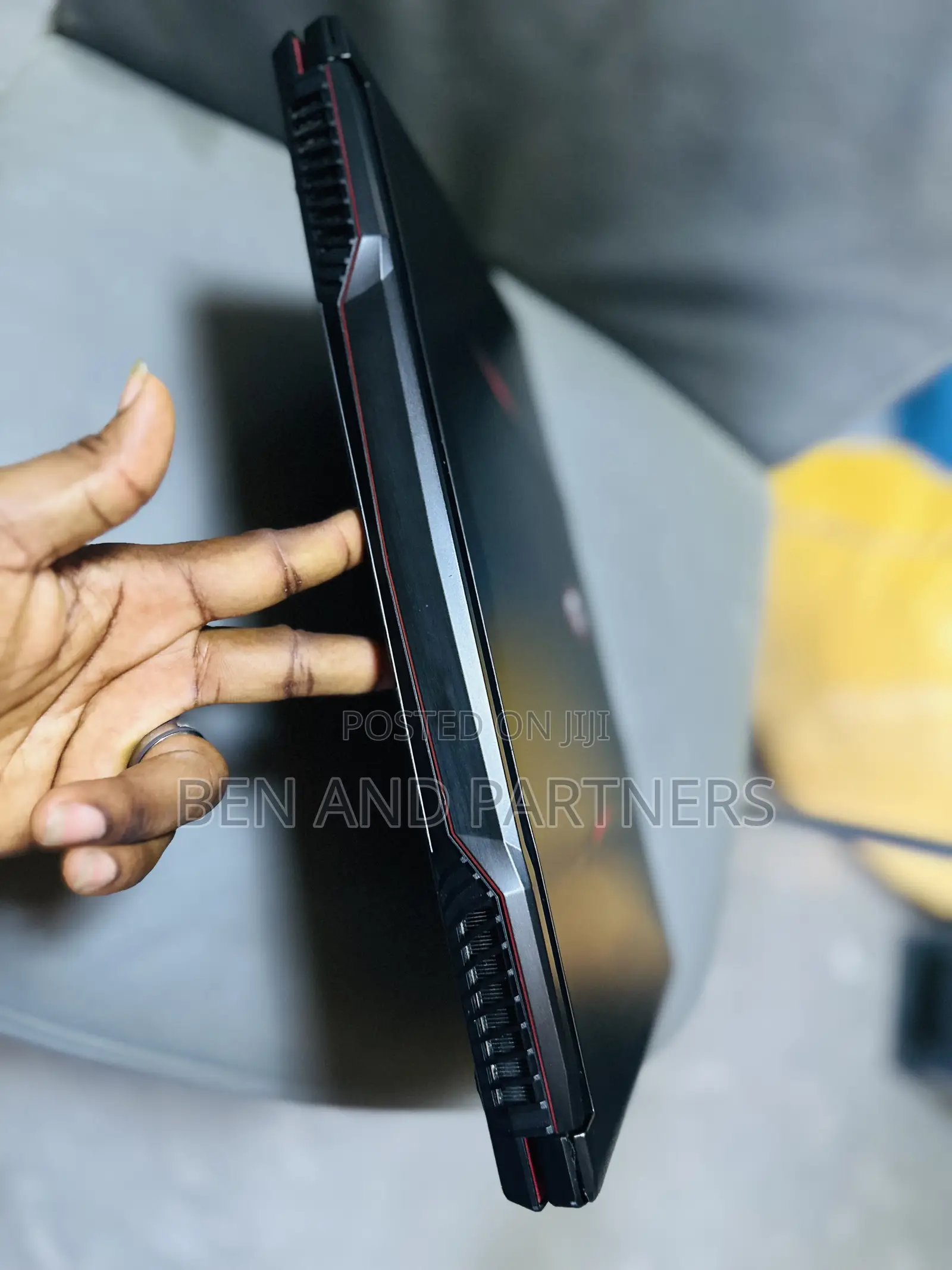 Laptop MSI GL63 8RC 16GB Intel Core i7 HDD+SSD 128GB