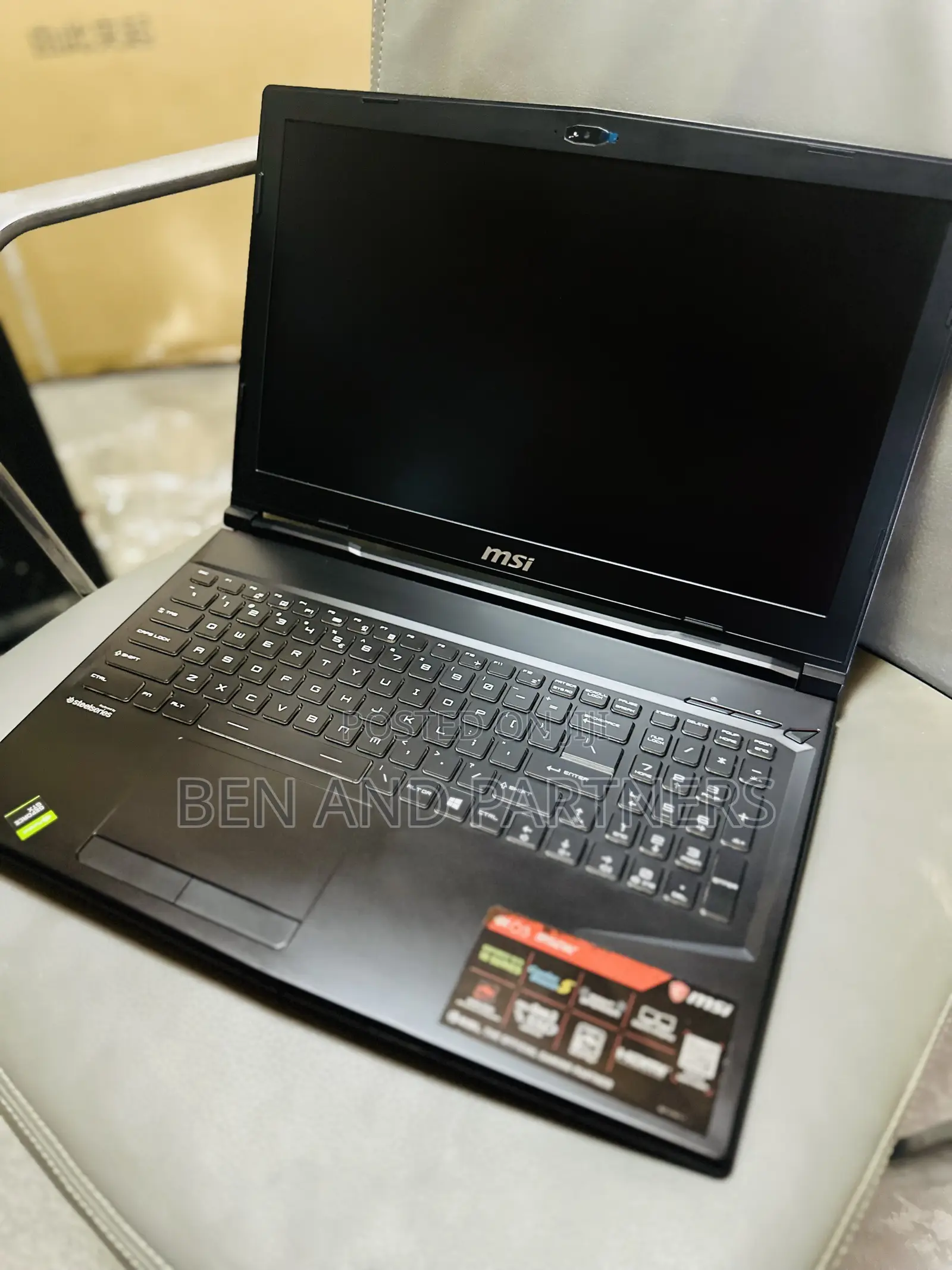 Laptop MSI GL63 8RC 16GB Intel Core i7 HDD+SSD 128GB