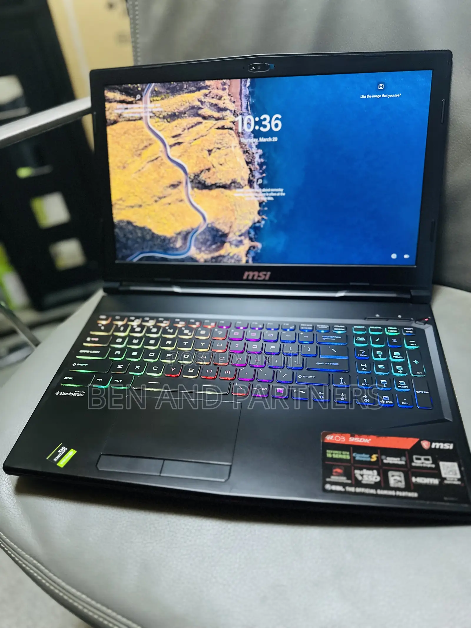 Laptop MSI GL63 8RC 16GB Intel Core i7 HDD+SSD 128GB
