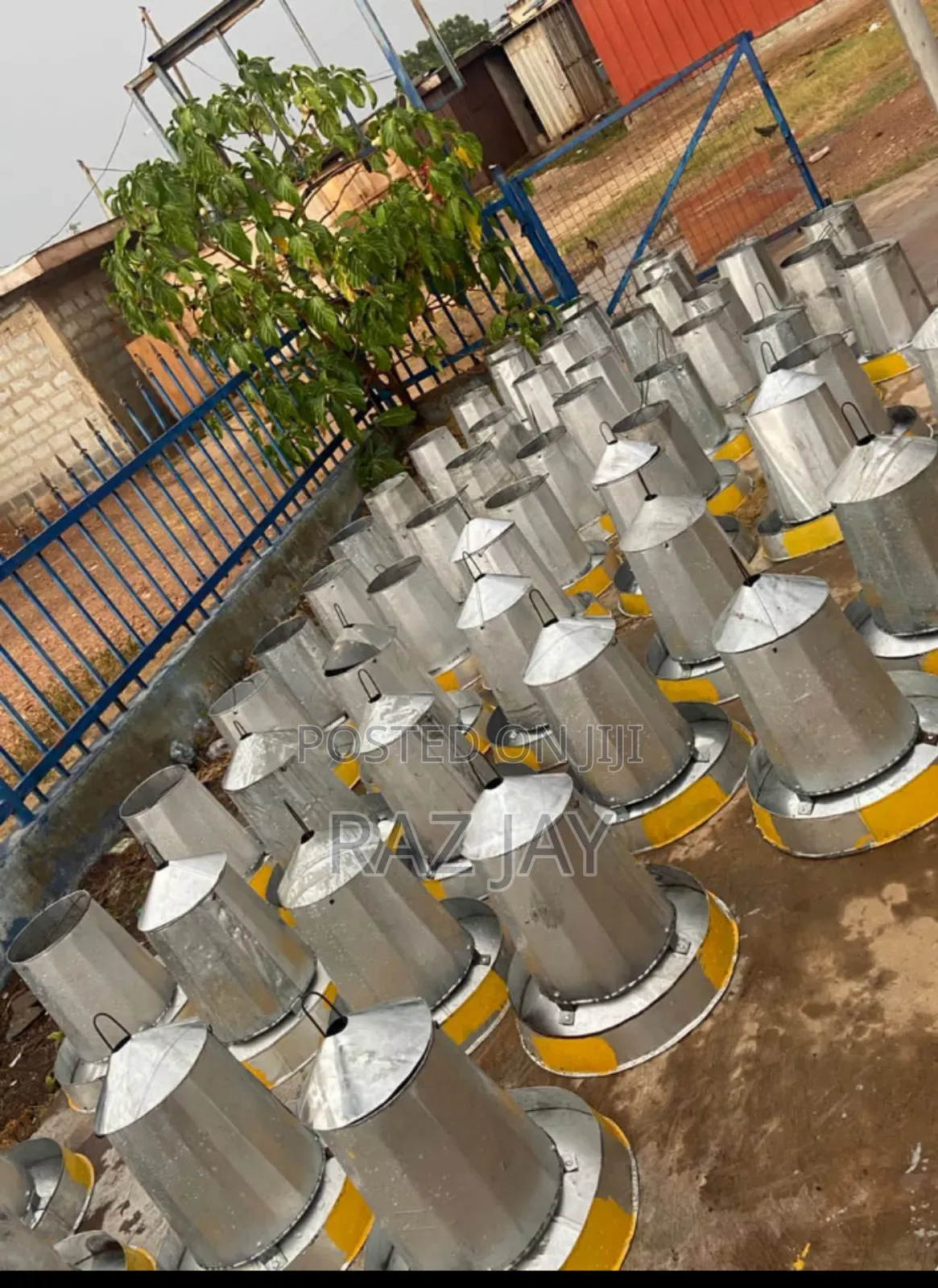 25kg Extra Large Galvanized Poultry Feeder Available