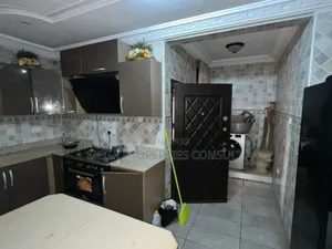 5bdrm House in Weija for sale