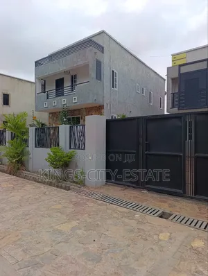 4bdrm House in White-House, Pokuase for sale