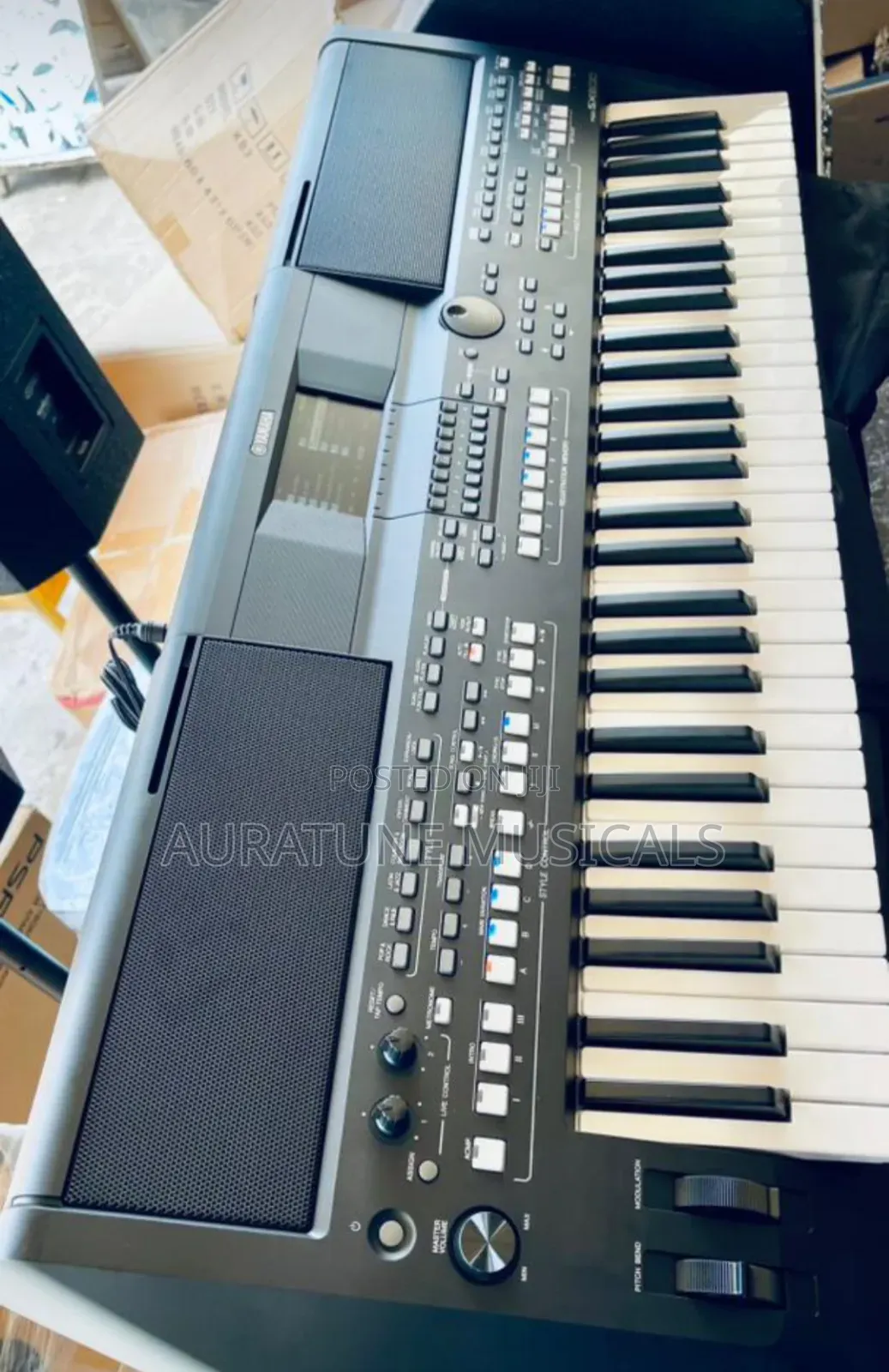 Yamaha PSR-Sx700 61-Key Mid-Level Arranger Keyboard