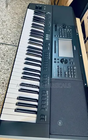 Yamaha PSR-Sx700 61-Key Mid-Level Arranger Keyboard