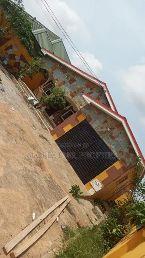 4bdrm House in Self Compound, Oyarifa for rent
