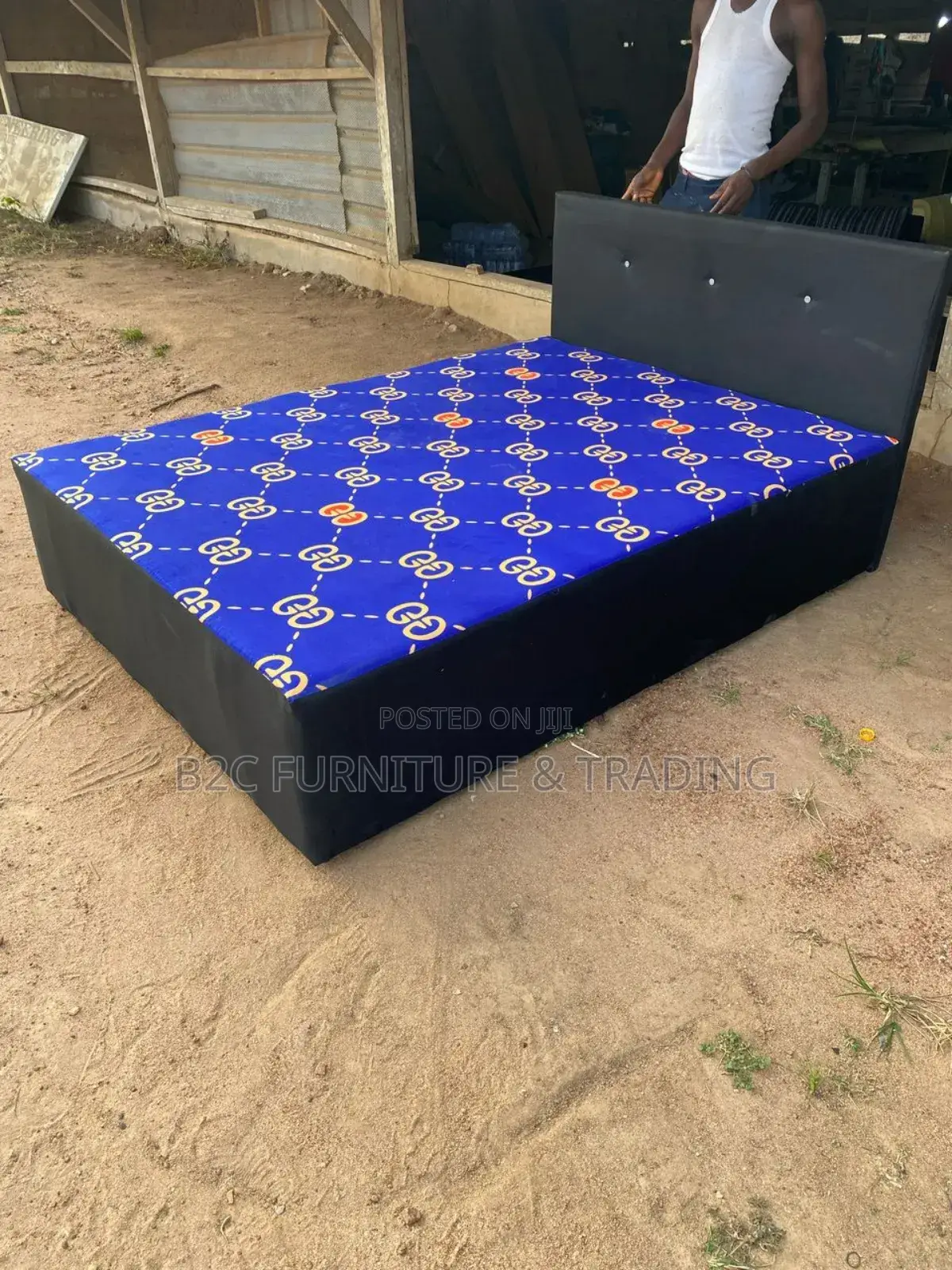 Doublë Inbuilt Bed