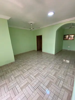 2bdrm Apartment in Amenhia Tolboot, Adenta for rent