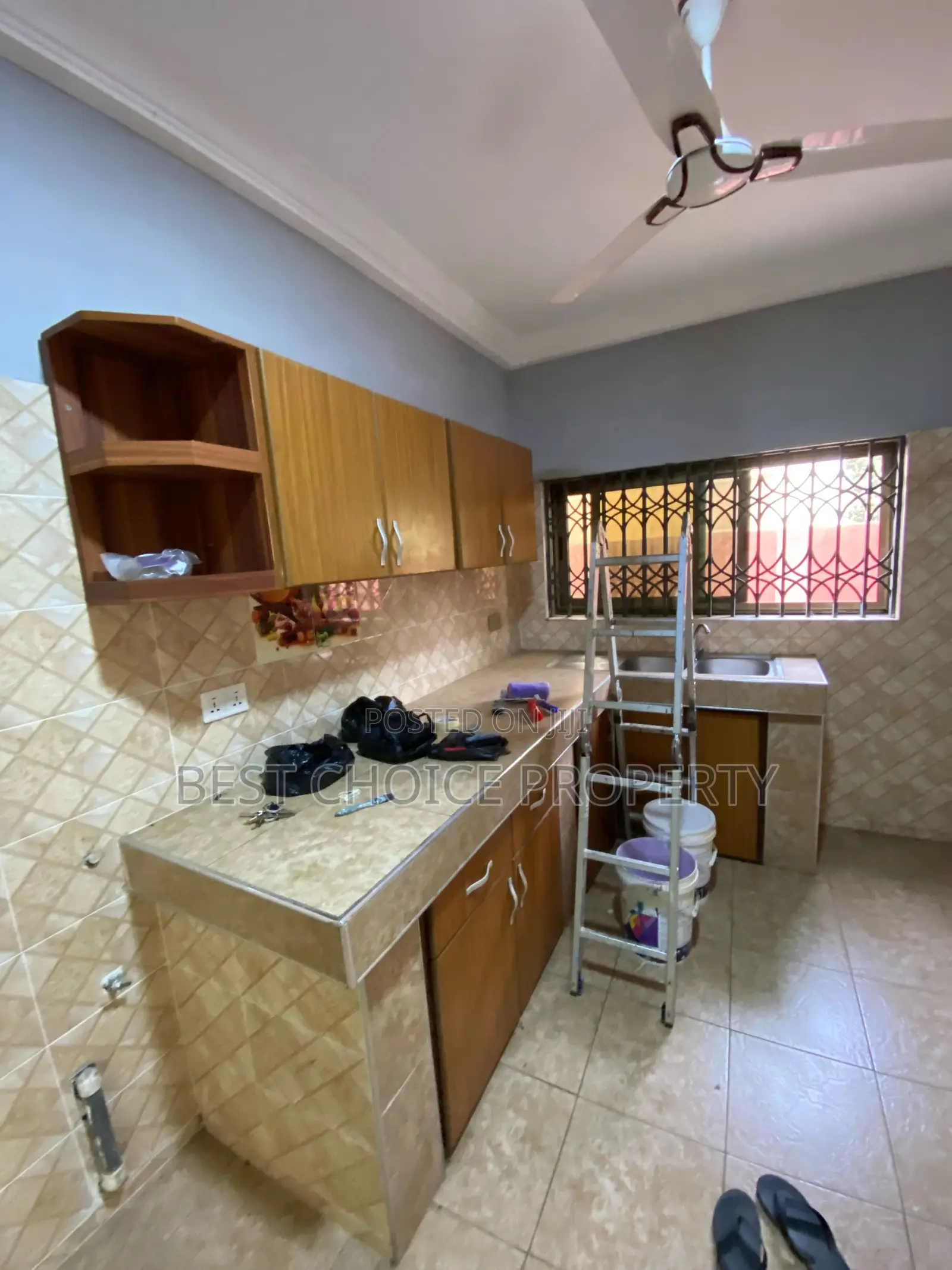 2bdrm Apartment in Amenhia Tolboot, Adenta for rent