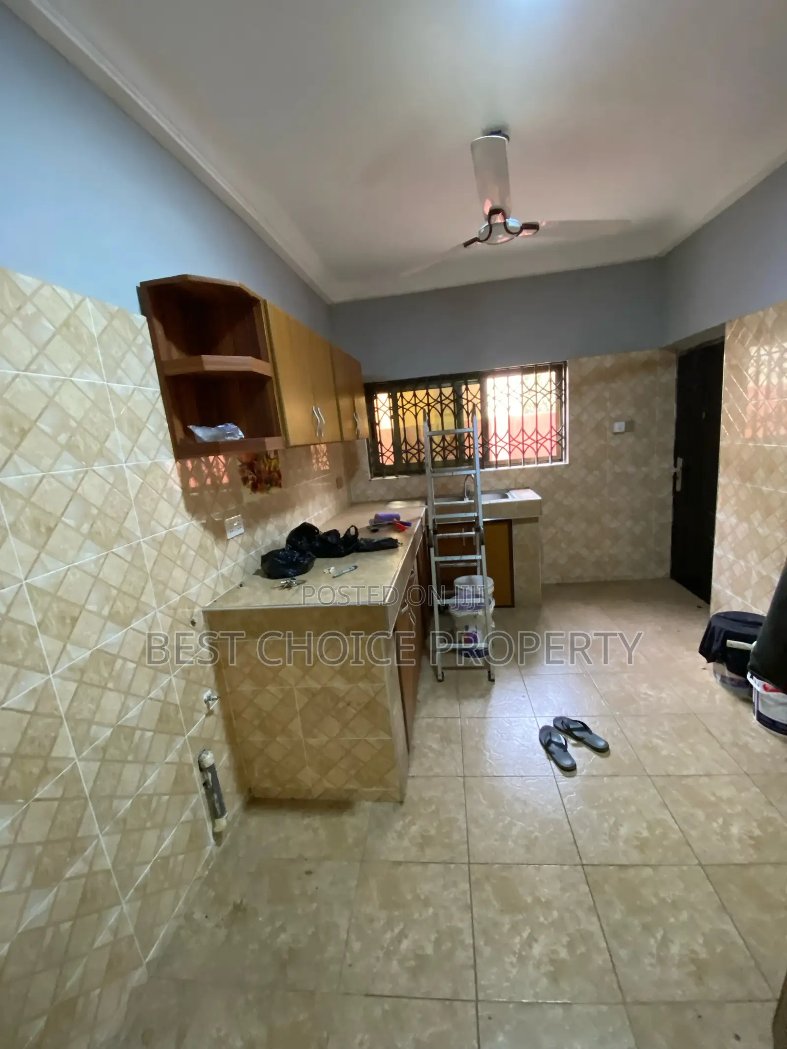 2bdrm Apartment in Amenhia Tolboot, Adenta for rent