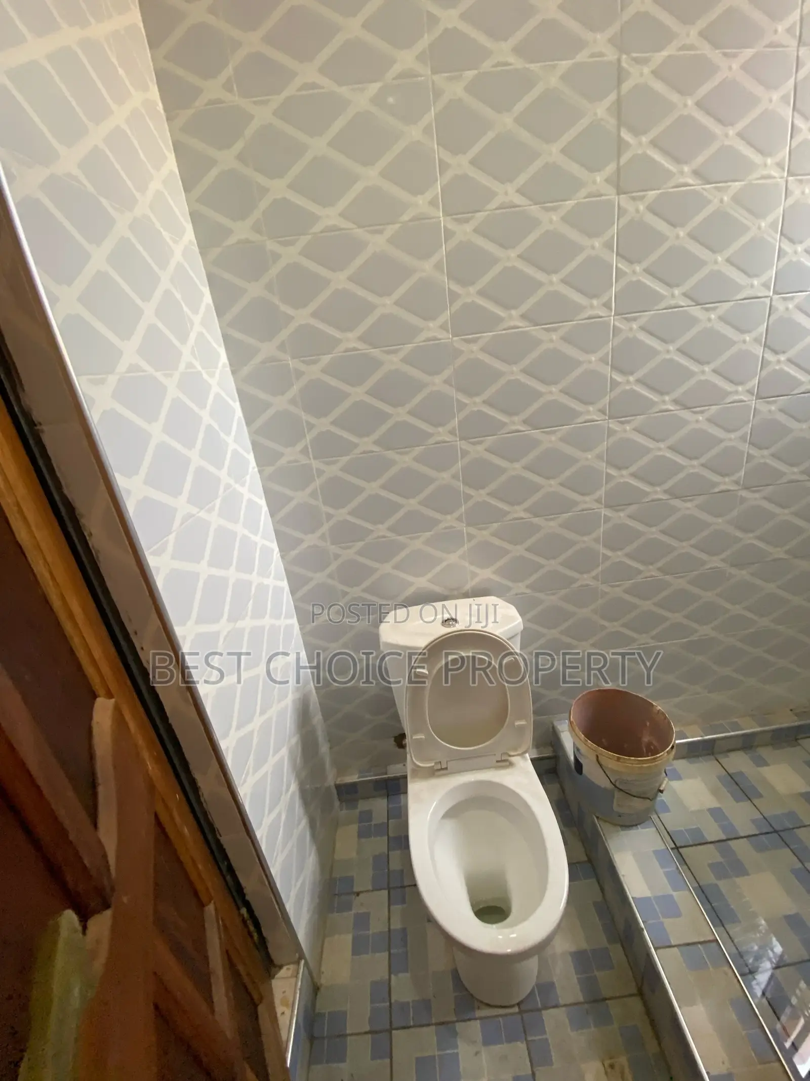 2bdrm Apartment in Amenhia Tolboot, Adenta for rent