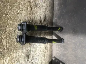 Range Rover Vogue 2006 Back Shocks