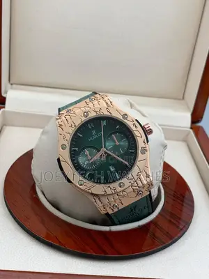 Photo - Hublot Signature Watch