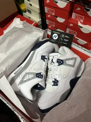 Jordan Retro 4 Oreo White and Blue