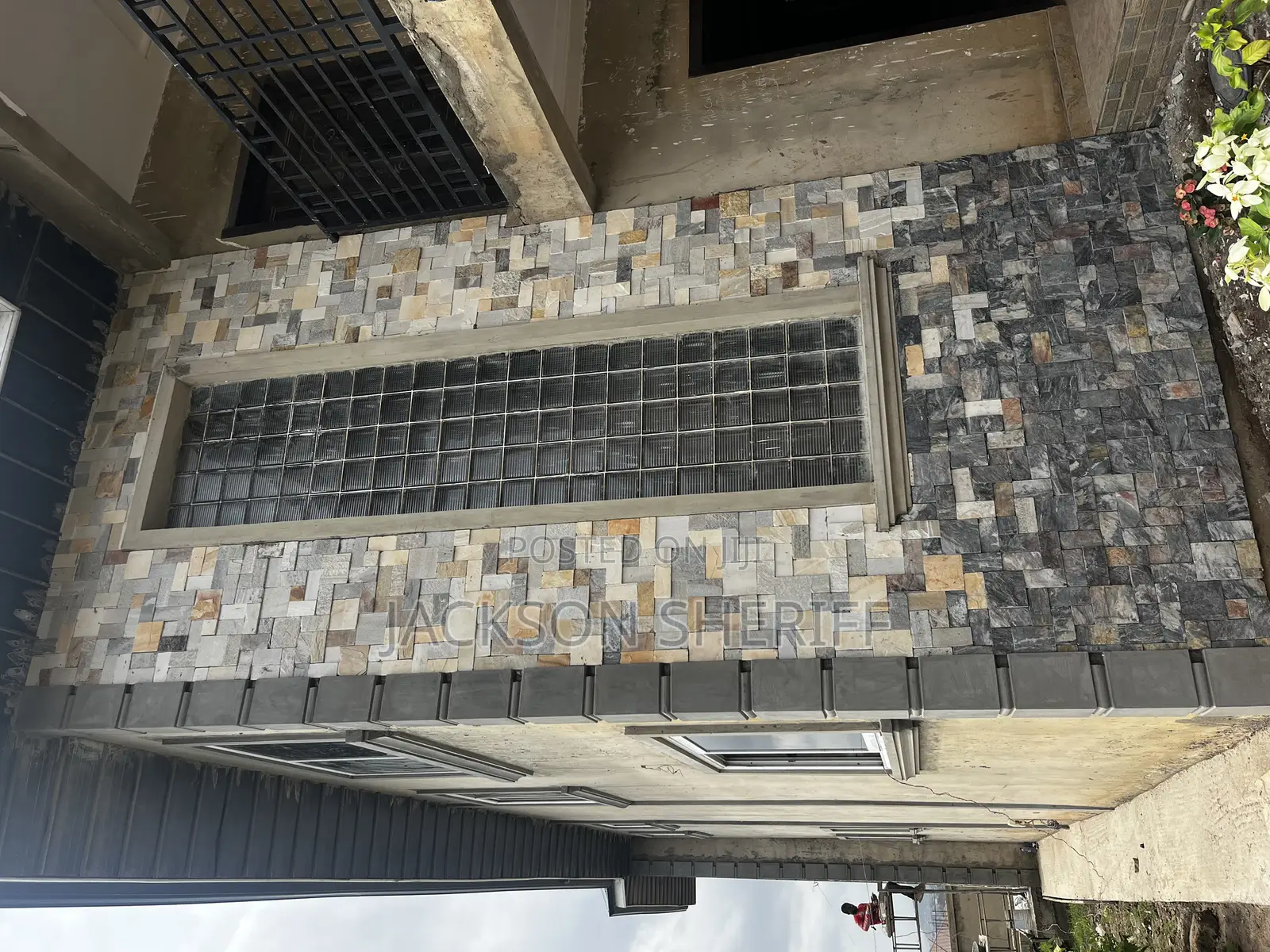 Mold Designs for Windows Pillars