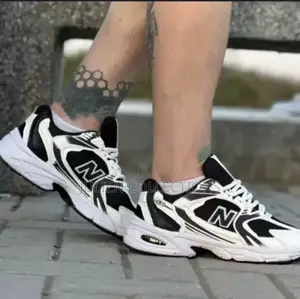 New Balance 530 Black and White