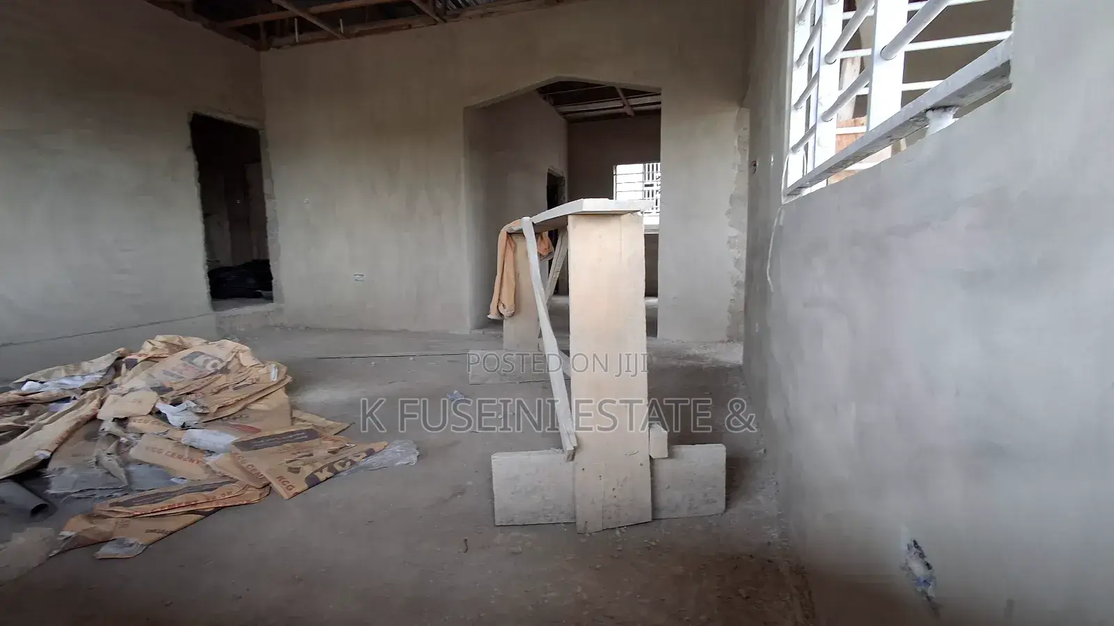 3 Bedrooms House For Sale At Akom