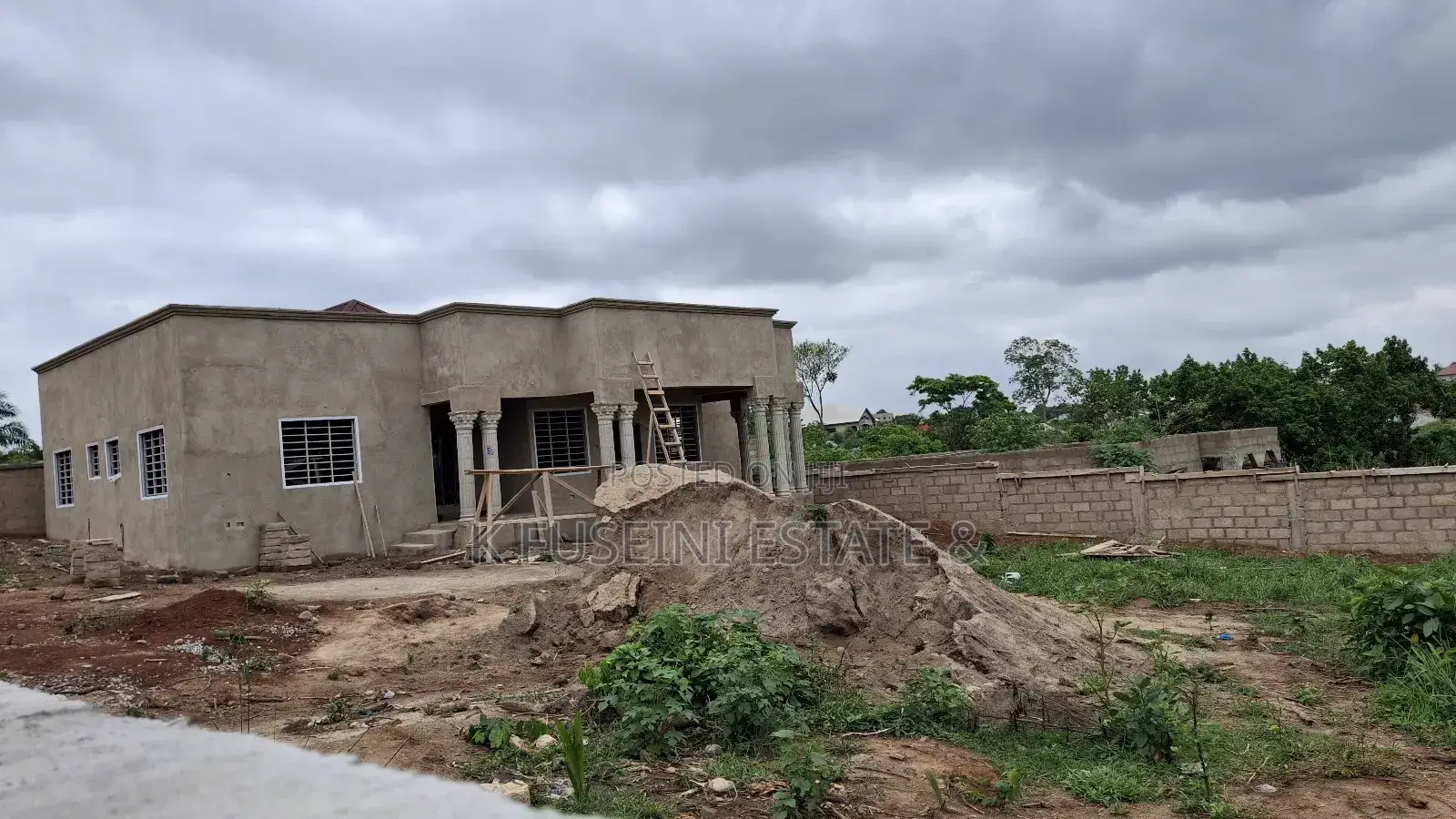 3 Bedrooms House For Sale At Akom
