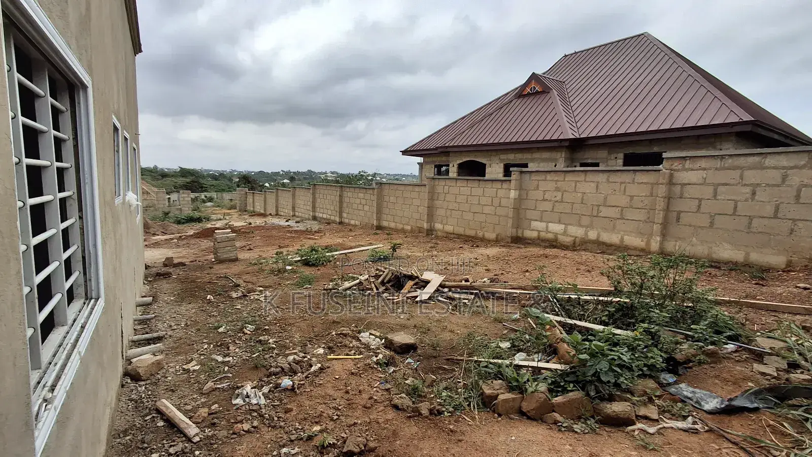 3 Bedrooms House For Sale At Akom