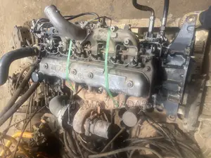 Excavator Isuzu 215 Engine