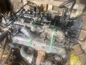 Excavator Isuzu 215 Engine