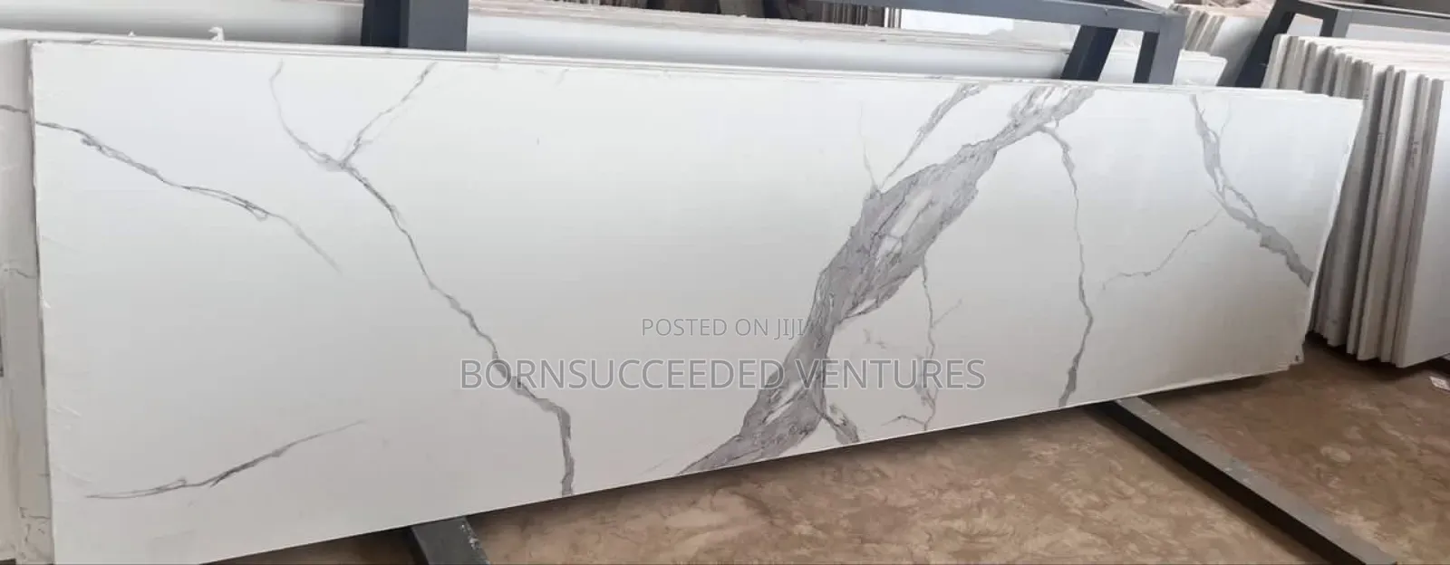 The 10ft Marble Quartz Stones