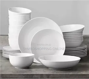 Member Mark 32-Piece Porcelain Dinnerware Set