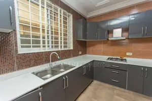 4bdrm House in Skm Properties, Ashomang Estate for sale